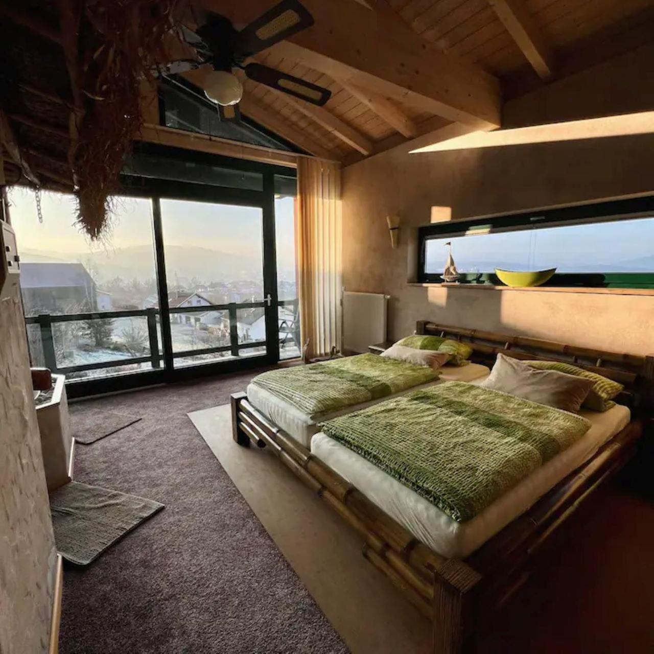 Suedlaendisches Chalet Mit Hauseigener Sauna فيشتاخ المظهر الخارجي الصورة