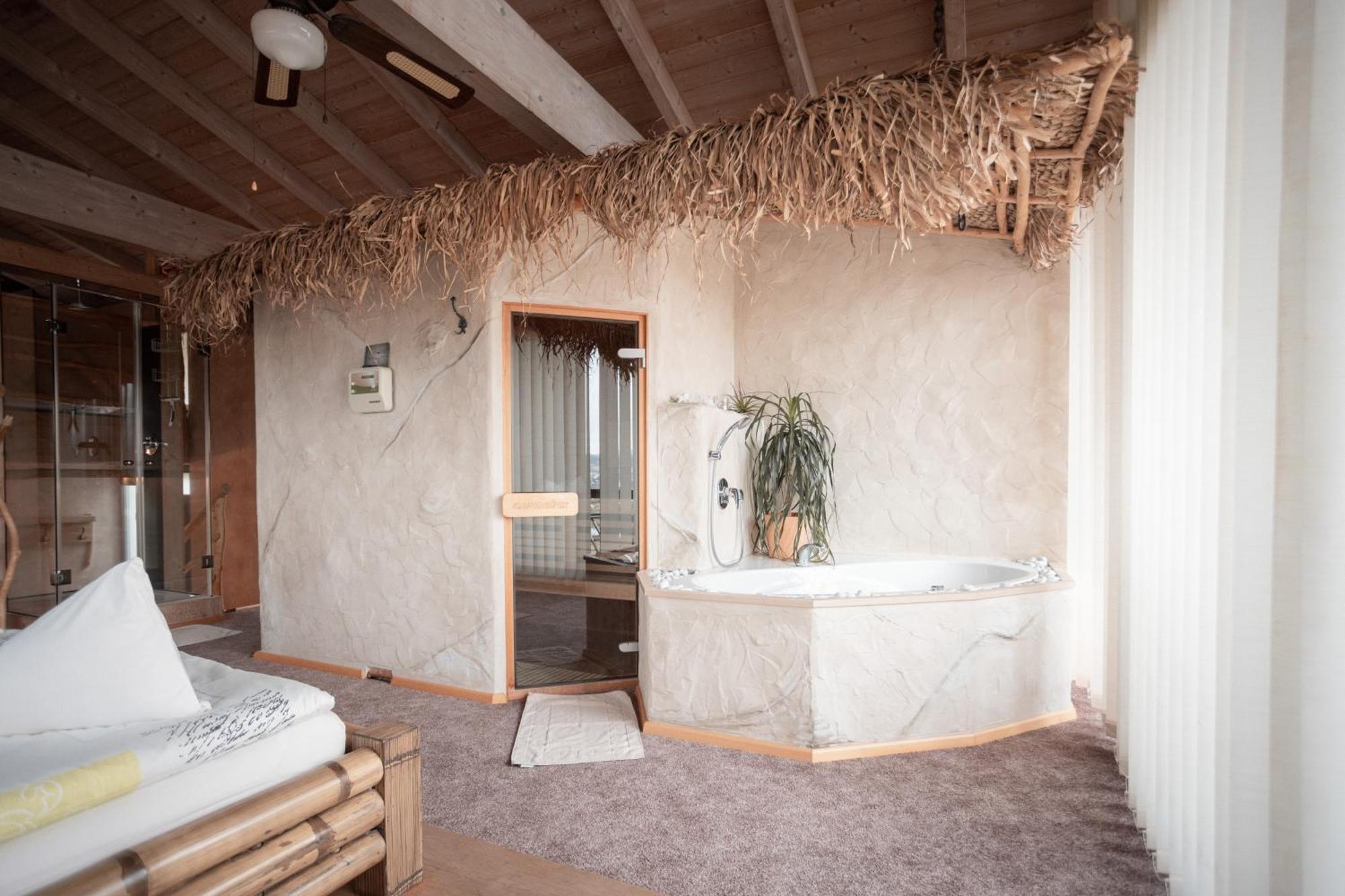 Suedlaendisches Chalet Mit Hauseigener Sauna فيشتاخ المظهر الخارجي الصورة